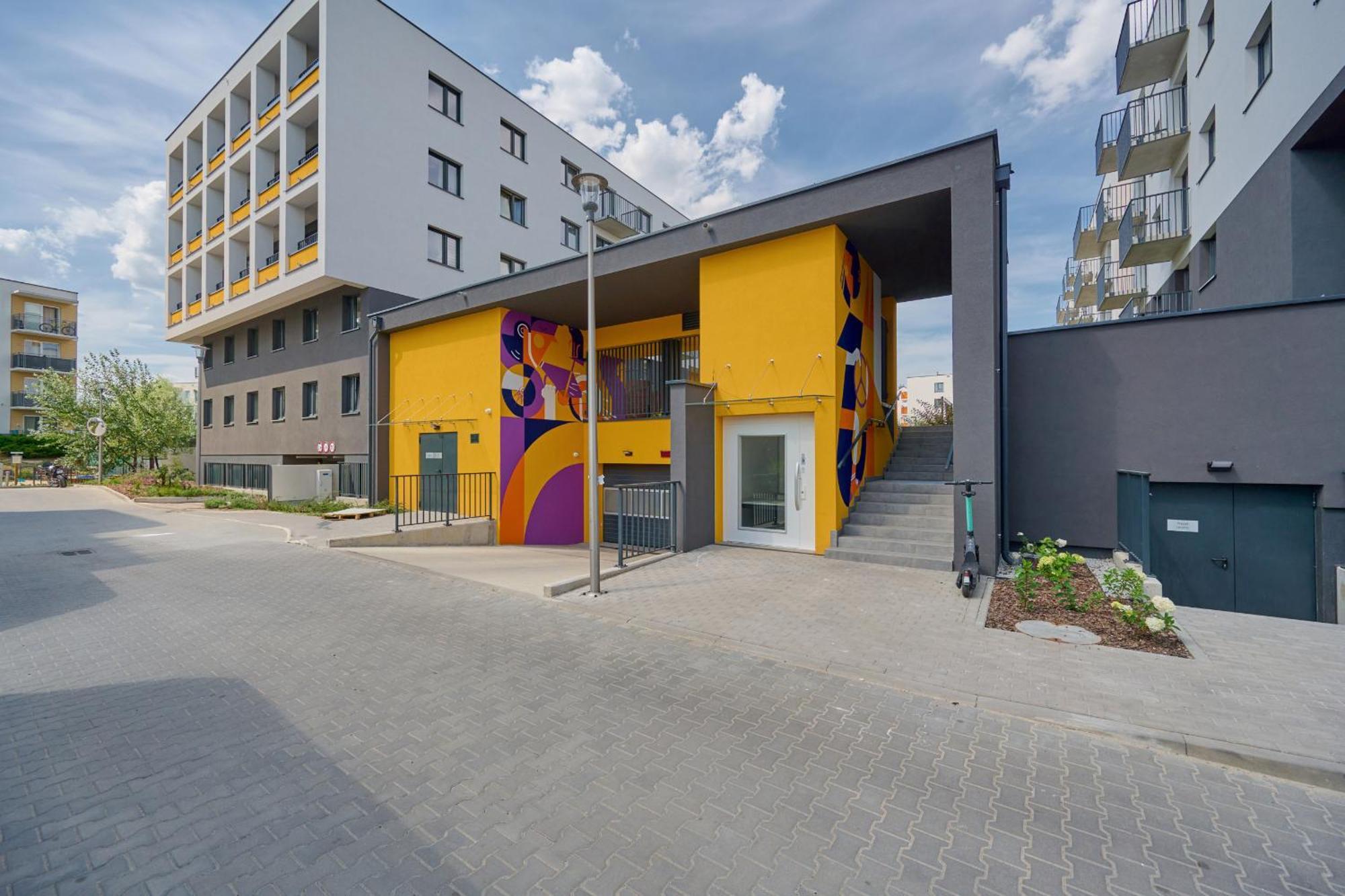 Exclusive With Balcony & Parking By Renters Prestige * Wroclaw